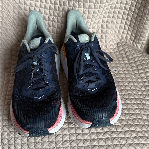 Hoka Navy and Orange Athletic Shoes. Clifton 7. Sz11. - Picture 2 of 5